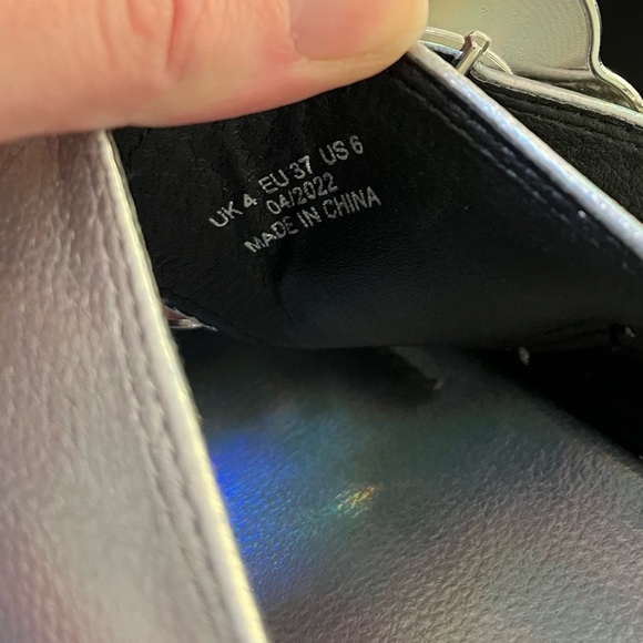 SHELLYS LONDON x DOLLS KILL Amber Flower Chunky Sole Sliders - Picture 13 of 13